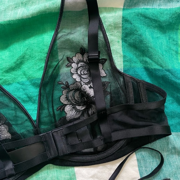 Moonlight Sheer Plunge Black Floral Embroidered Bra & Matching Thong - Picture 5 of 10